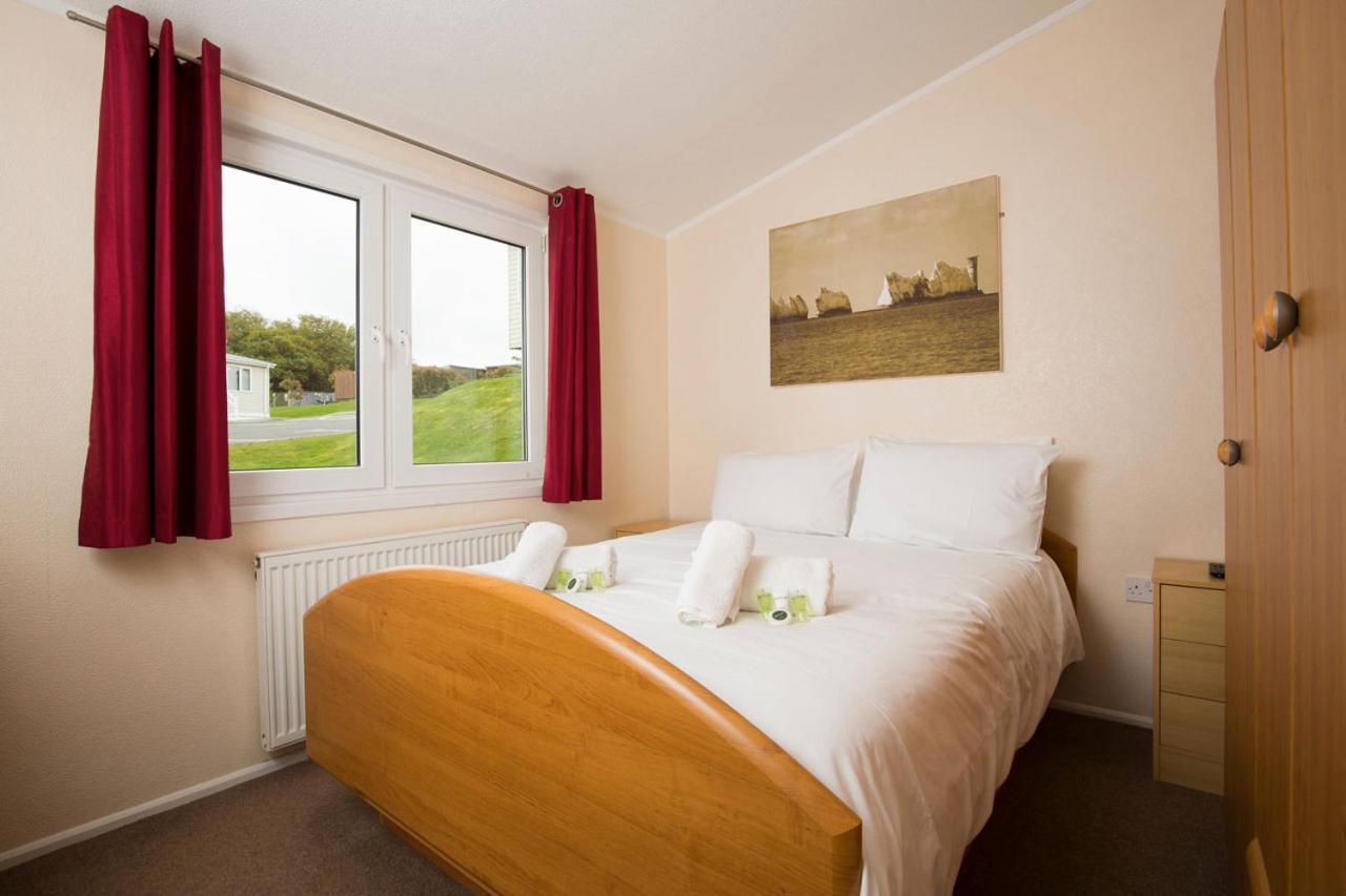 Whitecliff Bay Holiday Park 벰브리지 외부 사진