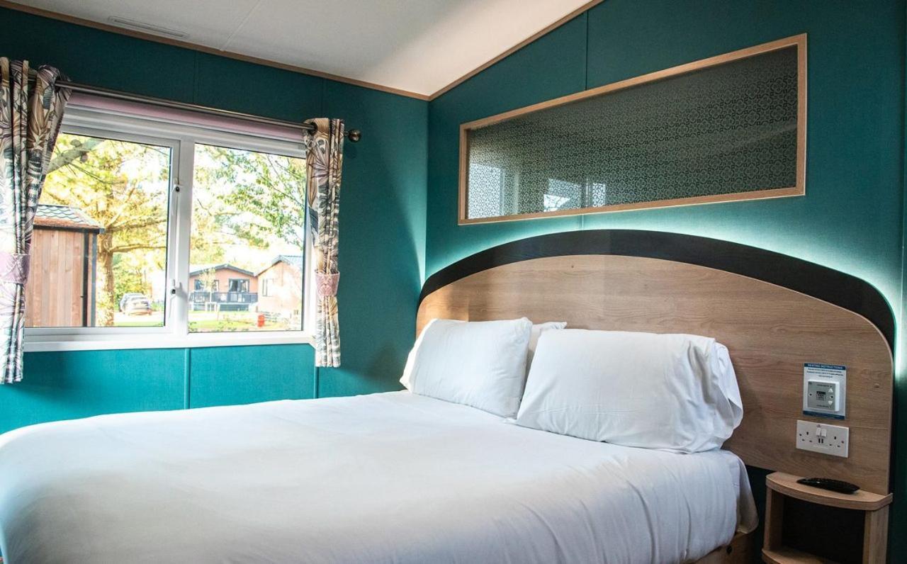 Whitecliff Bay Holiday Park 벰브리지 외부 사진