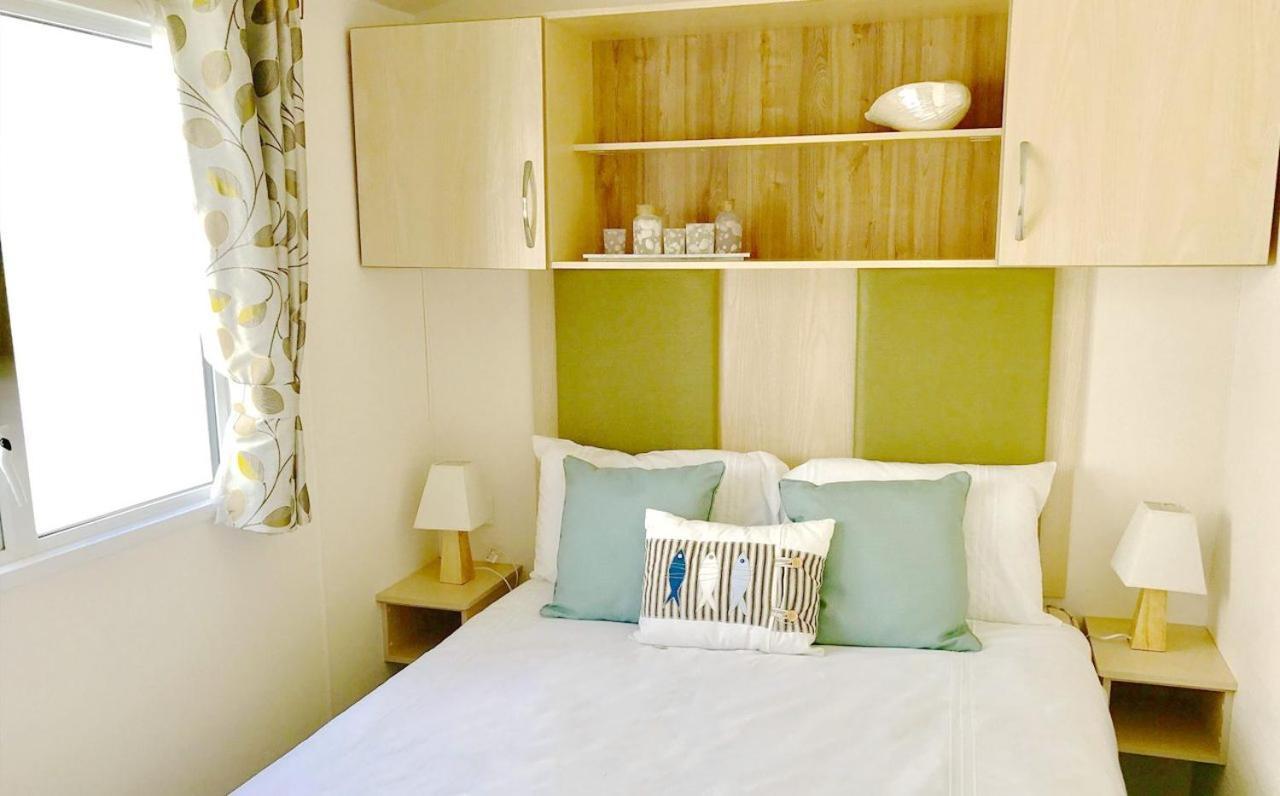 Whitecliff Bay Holiday Park 벰브리지 외부 사진