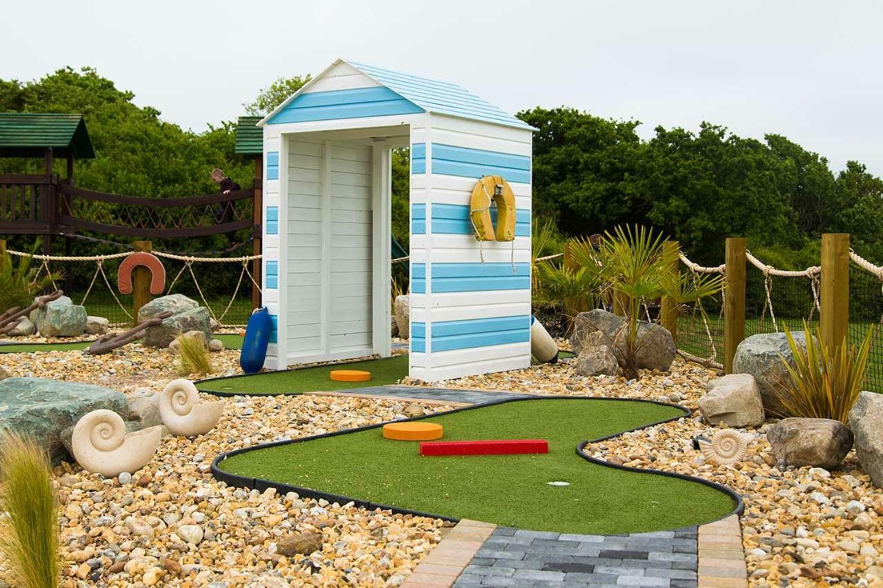 Whitecliff Bay Holiday Park 벰브리지 외부 사진